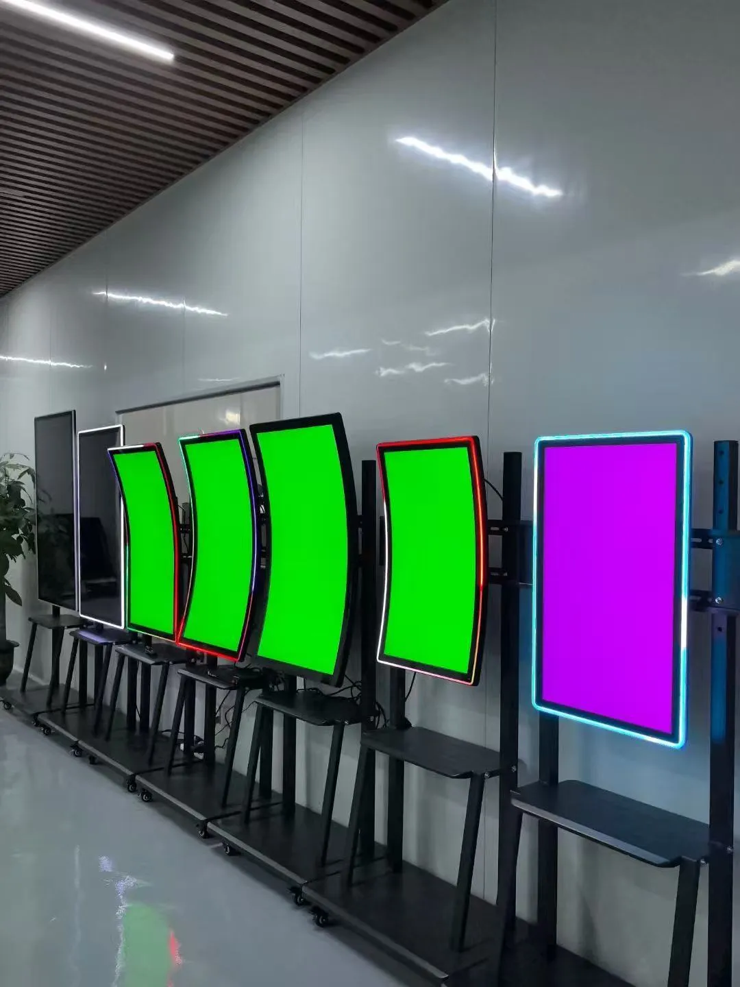 49 inch C Type Curved Interactive Touchscreen Multi Touch Retail Display Capacitive Touch Panel - Image 3